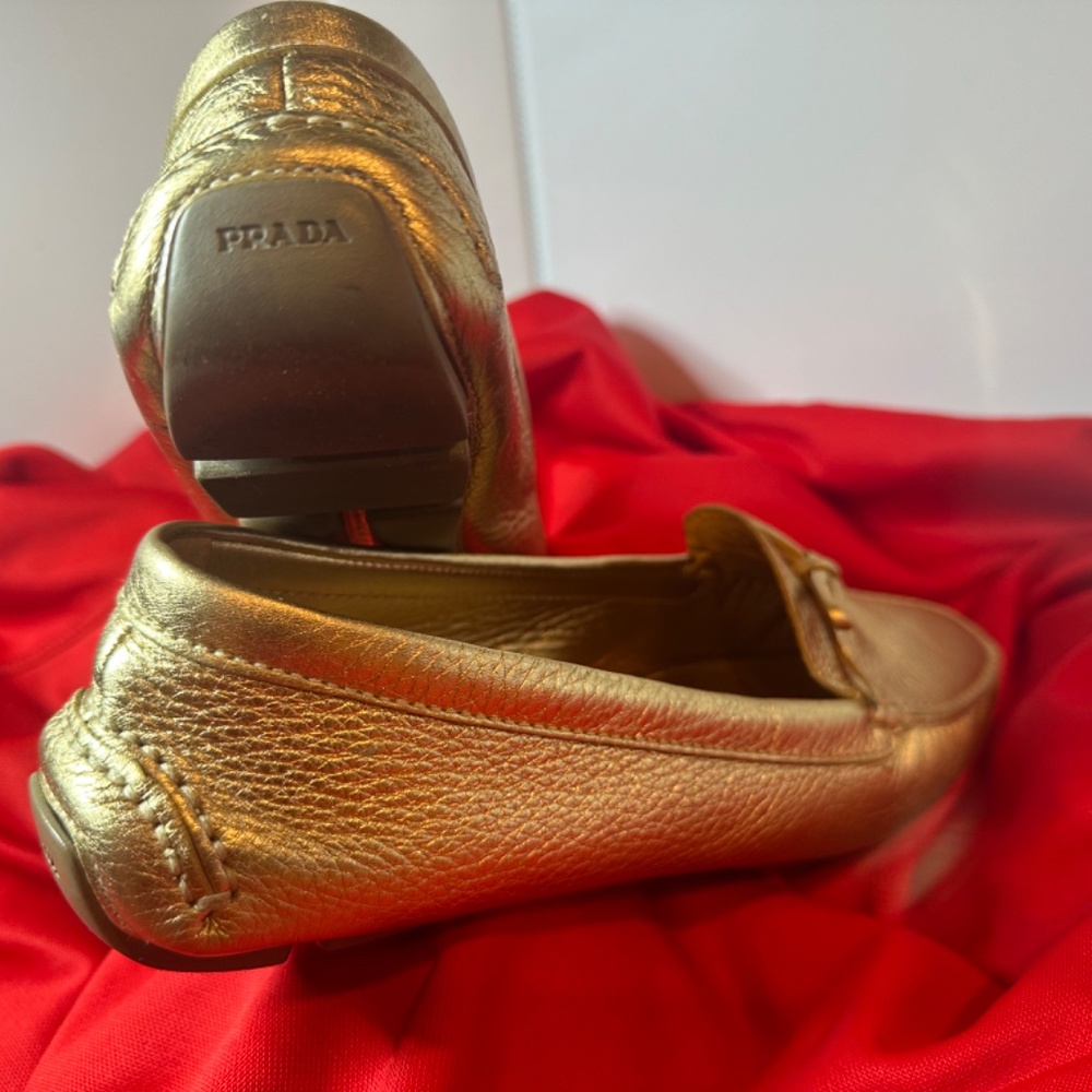 Prada Flats - Picture 5 of 8